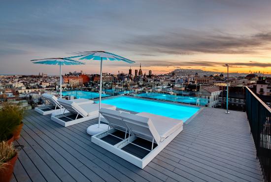 hotel-yurbban-trafalgar.jpg