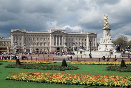 buckingham-palace-a.jpg