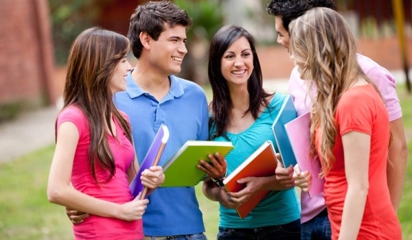 635454500788160579_college-students-socializing-600x350.jpg