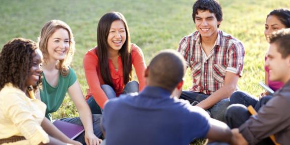 o-COLLEGE-STUDENTS-TALKING-facebook-1024x512.jpg