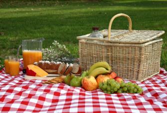 Picnic_Eating.jpg