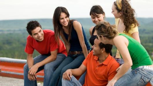 howtomeetfriendsincollege.jpg