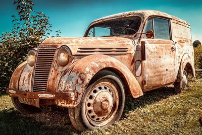 renault-juvaquatre-g3f6419a1f_1920.jpg